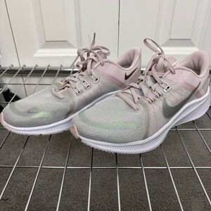 Nike Women's Light Pink and Gray Athletic Shoes